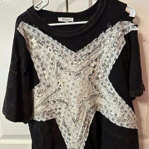 Boutique Black Oversized Tee Star Design distressed